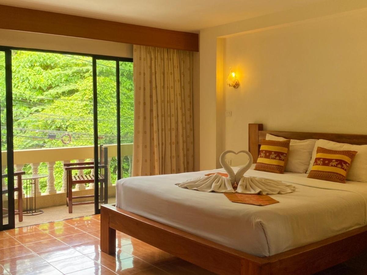 Phuket Kata View Guest House מראה חיצוני תמונה