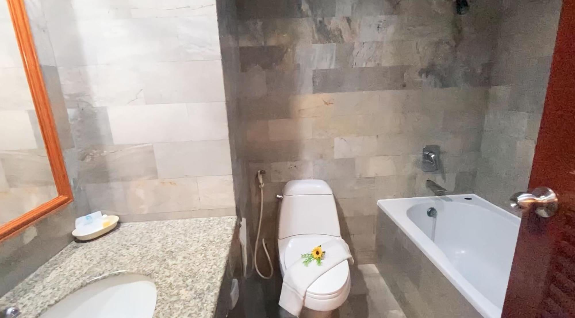 Phuket Kata View Guest House מראה חיצוני תמונה